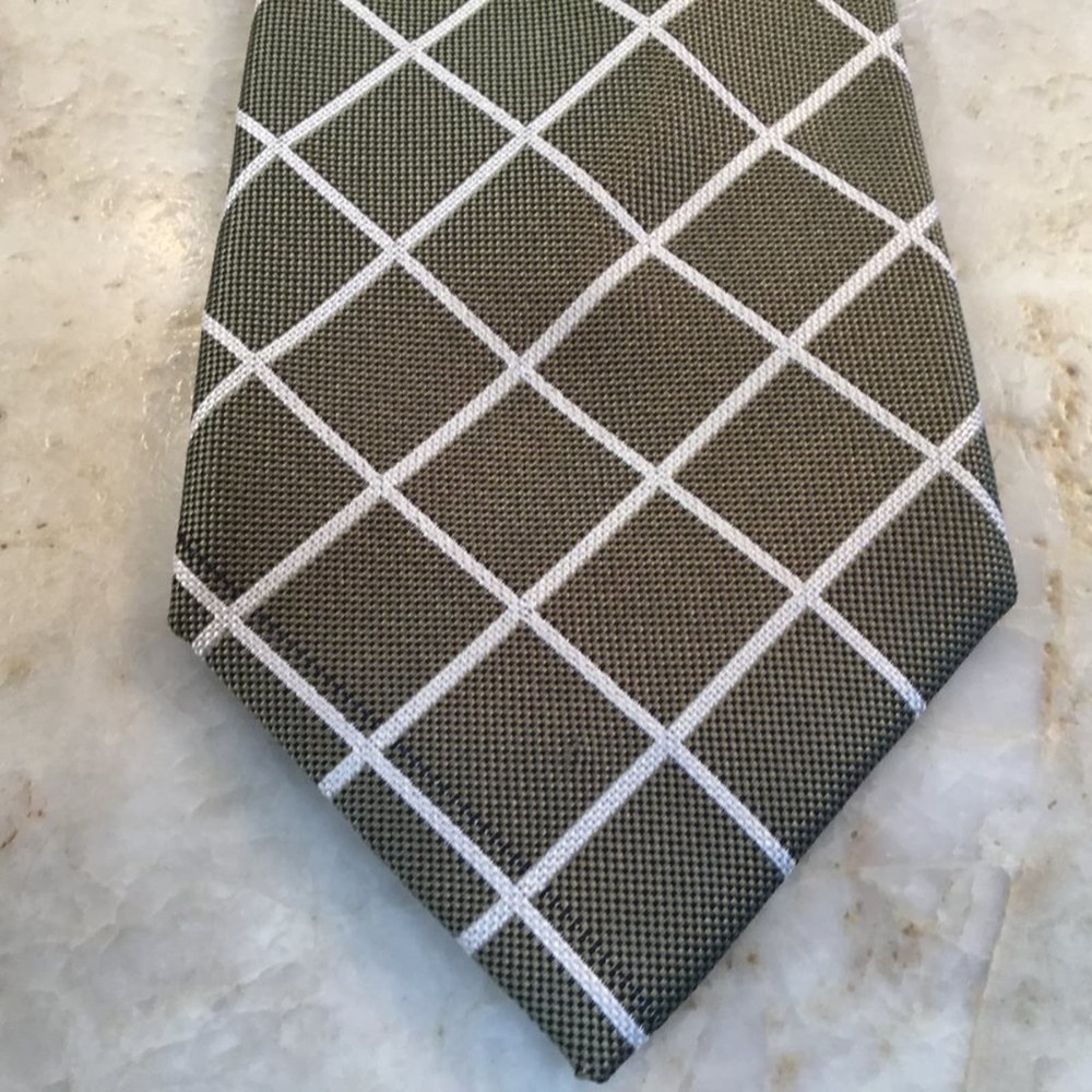JoS A. BANK SILK TIE